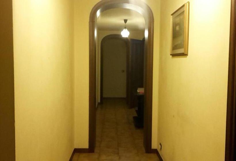 Chambre Standard Salle de Bains Commune, Gessy S