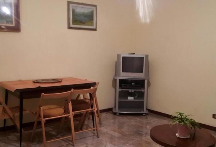 Chambre Standard Salle de Bains Commune, Gessy S