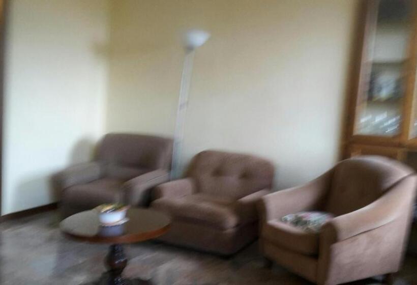 Chambre Standard Salle de Bains Commune, Gessy S