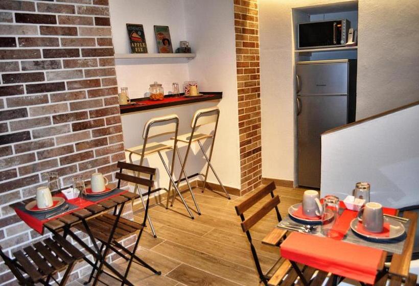 غرفة إقتصادية, B&b Chiostro San Marco