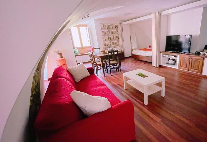 شقة غرفة واحدة, B&b Chiostro San Marco