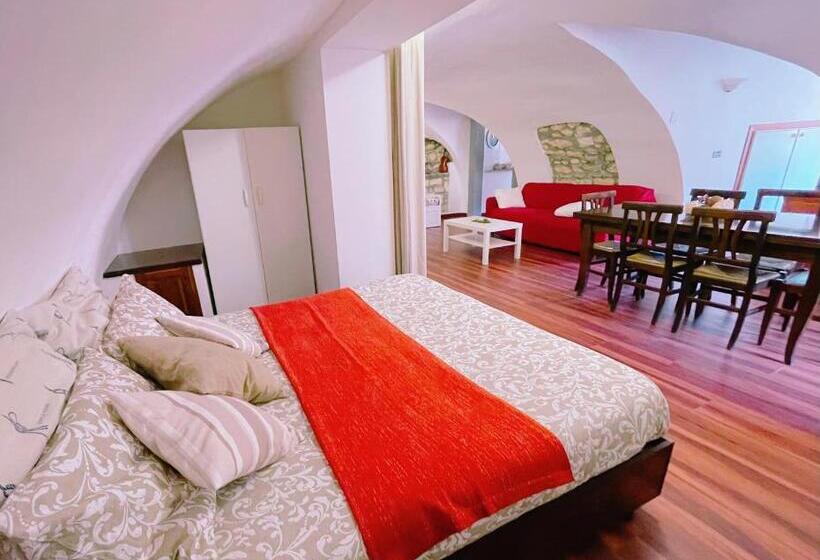 شقة غرفة واحدة, B&b Chiostro San Marco