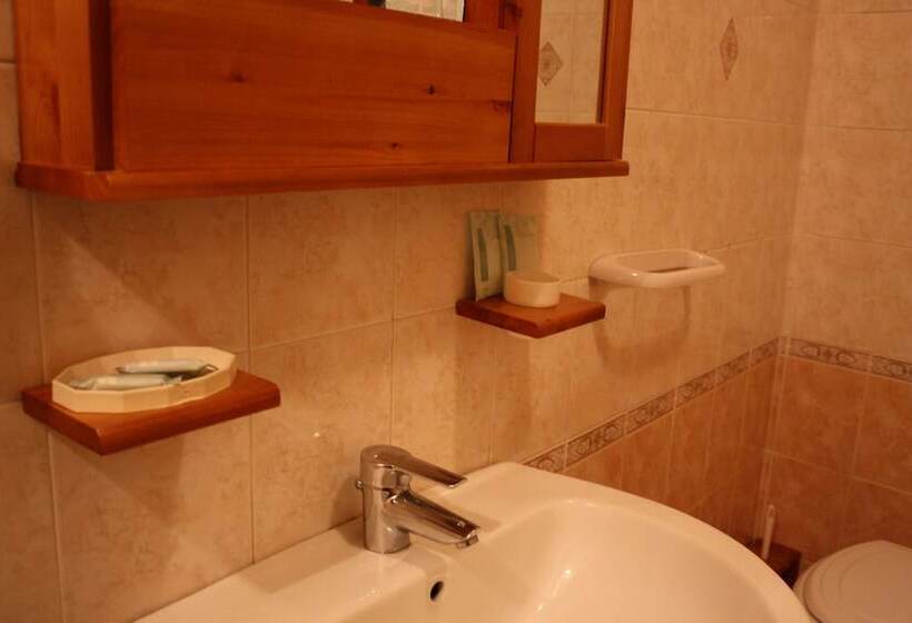 اتاق استاندارد سه نفره, Cityguesthouse Catanzaro