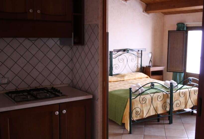 اتاق استاندارد سه نفره, Cityguesthouse Catanzaro