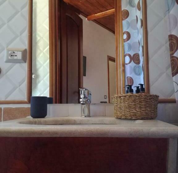 Standard Szoba, Il Silos