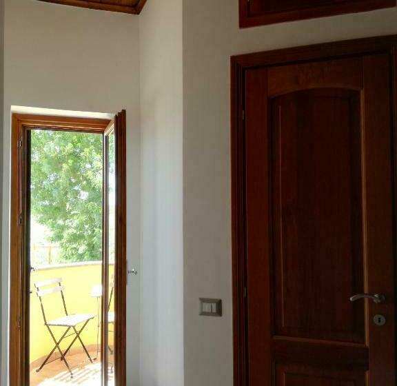 Standard Szoba, Il Silos