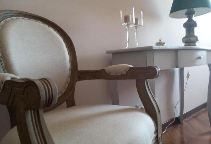 Standard Szoba, Il Silos