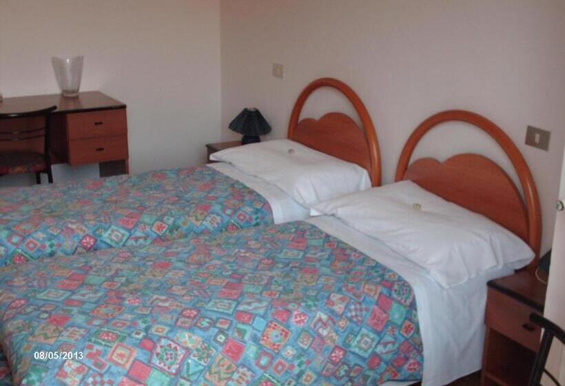 스탠다드 발코니 룸, Triana E Tyche