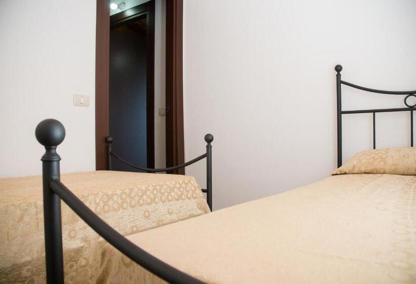 Семейный Номер, Donna Carmela Sede Unica A Sciacca