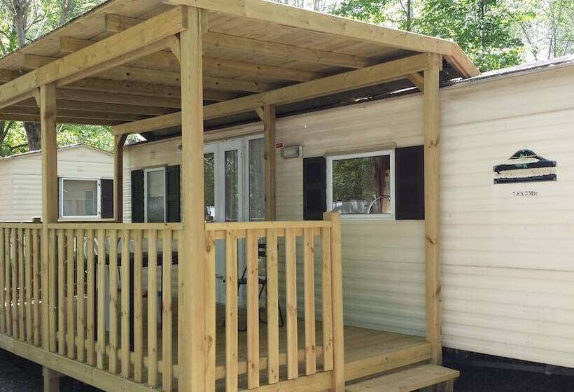 침실 2개 주택, Parco Del Lago Glamping & Lodges