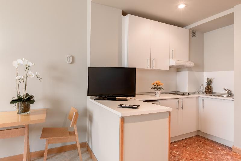 חדר סטנדרט לשלושה, Aparthotel Exe Campus San Mamés