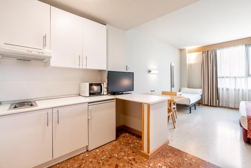 חדר סטנדרט לשלושה, Aparthotel Exe Campus San Mamés