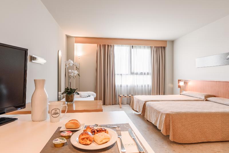 חדר סטנדרט לשלושה, Aparthotel Exe Campus San Mamés