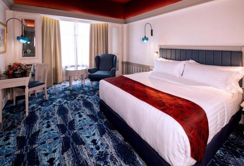 اتاق لوکس با تخت بزرگ, Grand Swiss Belhotel Melaka