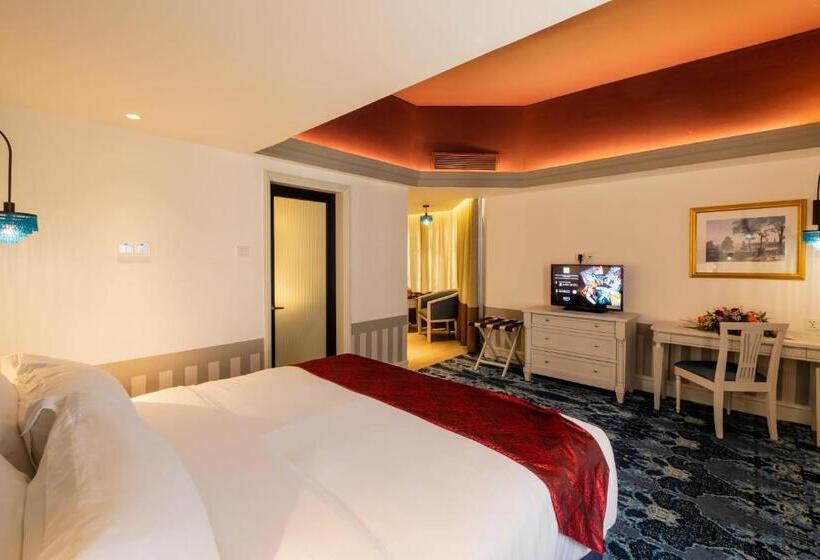 استودیوی پریمیوم, Grand Swiss Belhotel Melaka