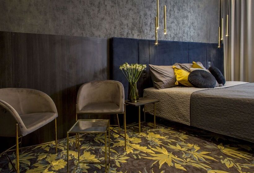 Апартаменты Deluxe 1 Спальня, Atrium
