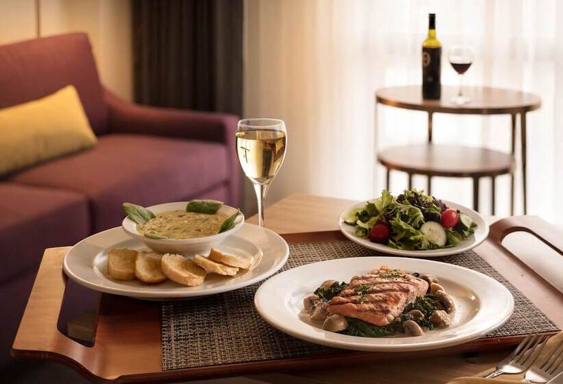 غرفة قياسية لذوى الاحتياجات الخاصة, Crowne Plaza Dallas Love Field   Med Area, An Ihg