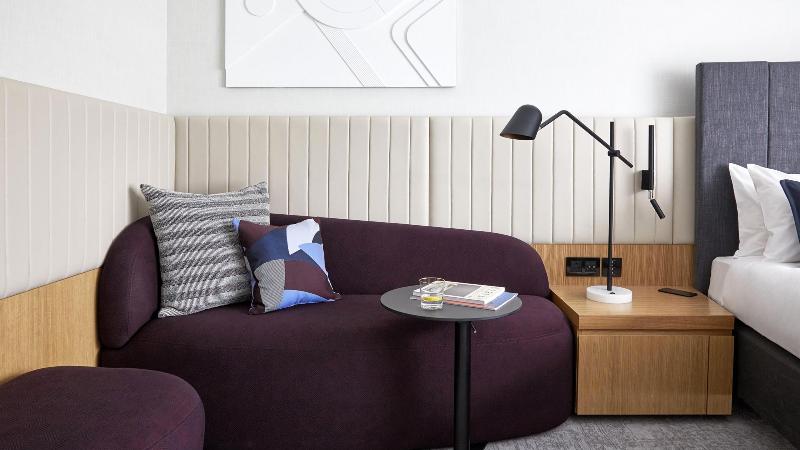 חדר סטנדרט עם מיטת קינג, Crowne Plaza Dallas Love Field   Med Area, An Ihg