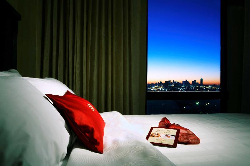 חדר סטנדרט עם מיטת קינג, Crowne Plaza Dallas Love Field   Med Area, An Ihg