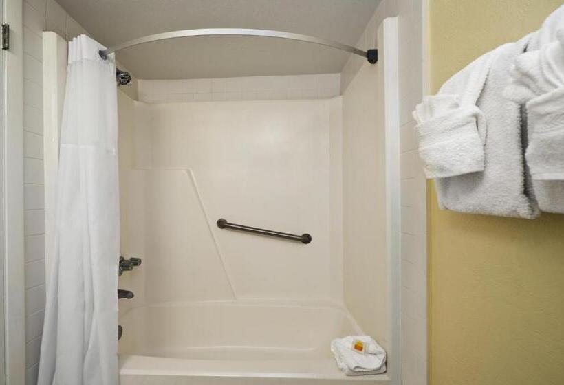 Standart Oda, Days Inn By Wyndham Cocoa Beach Port Canaveral