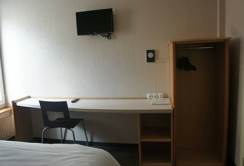 اتاق استاندارد سه نفره, Hôtel D Anjou