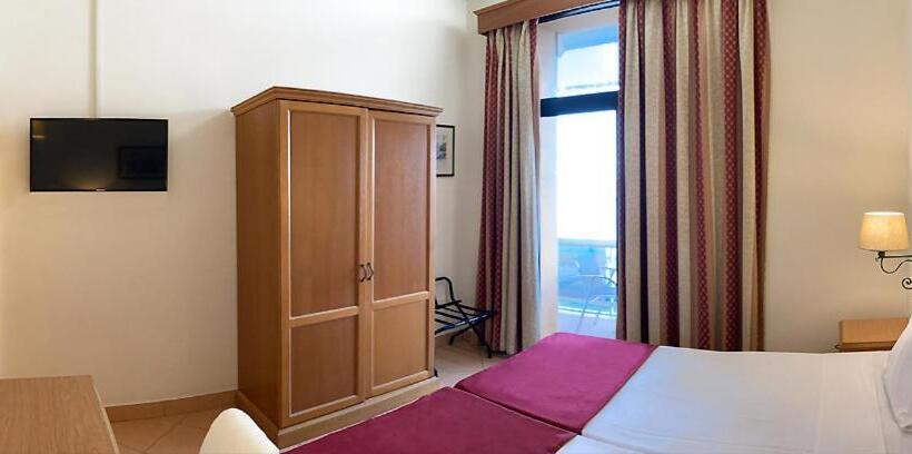 اتاق استاندارد با چشم‌انداز دریا, Kennedy Nova