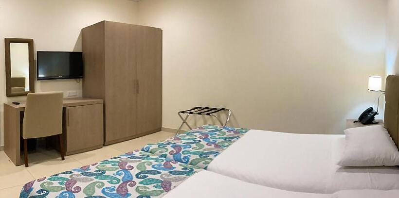 اتاق سوپریور, Kennedy Nova