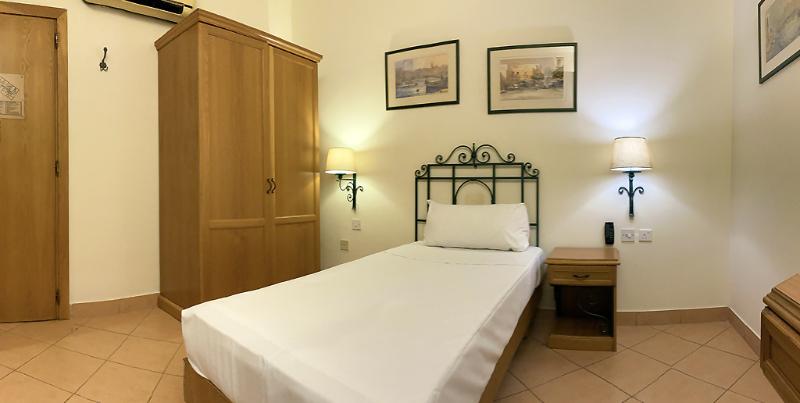 اتاق استاندارد یک نفره, Kennedy Nova