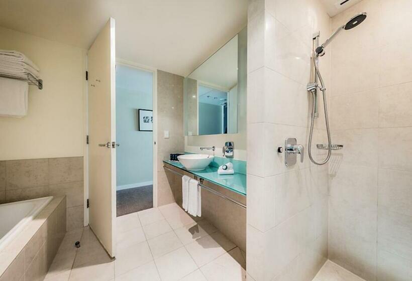 اتاق لوکس با چشمانداز, Parkroyal Melbourne Airport