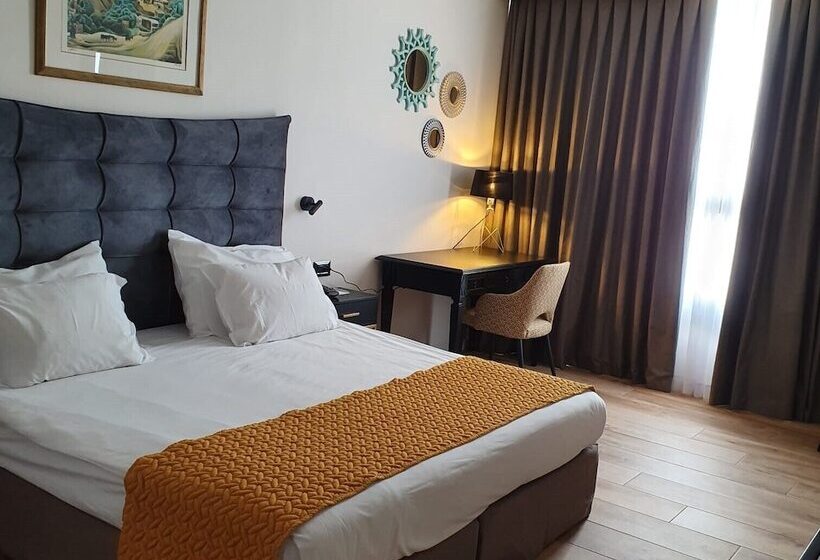 디럭스 룸, Plaza Nazareth Illit