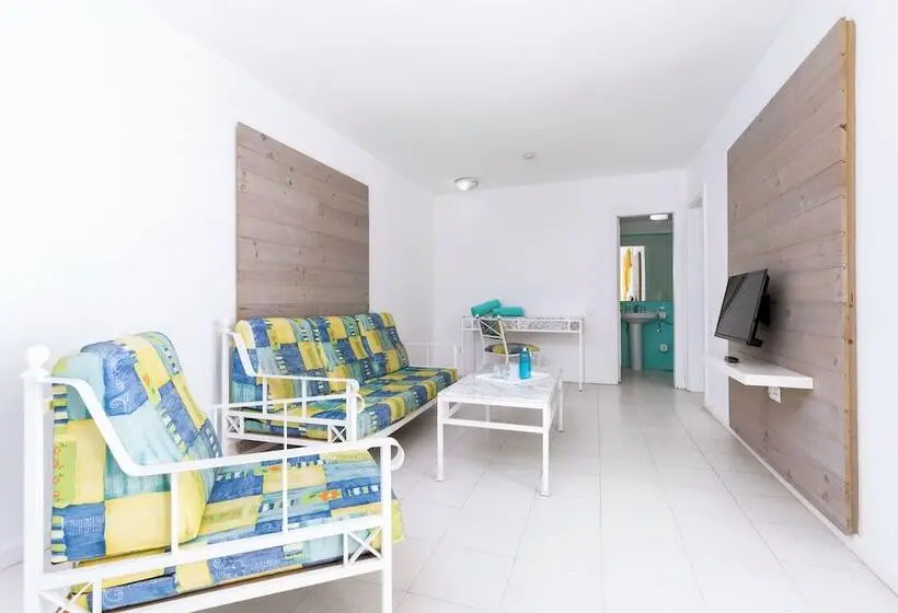 اتاق خانوادگی, Smy Tahona Fuerteventura