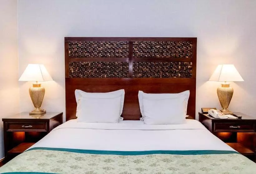 キングサイズベッドのデラックスルーム, Renai Hotel Kota Bahru