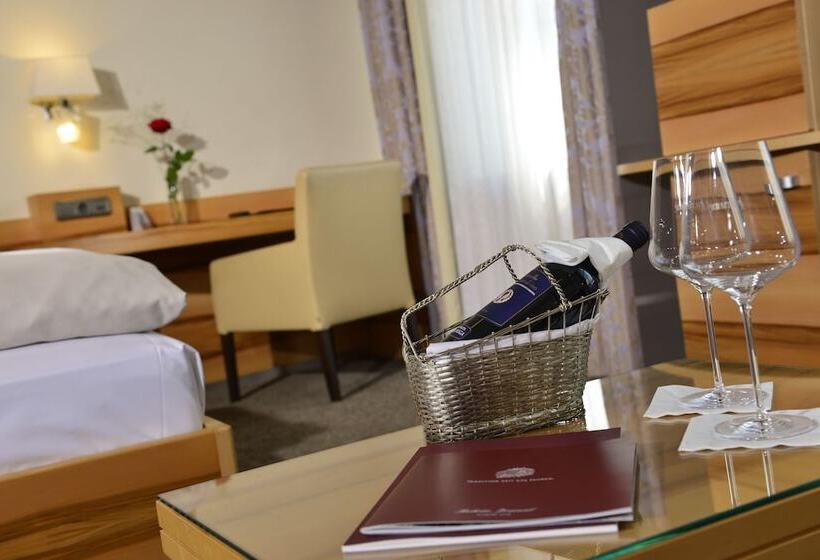 Номер Deluxe, Torbräu