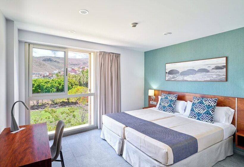 公園の見えるスタンダードルーム, Torre Del Conde