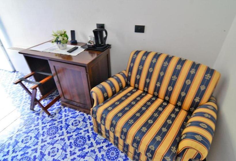 高级园景房, Villa Margherita