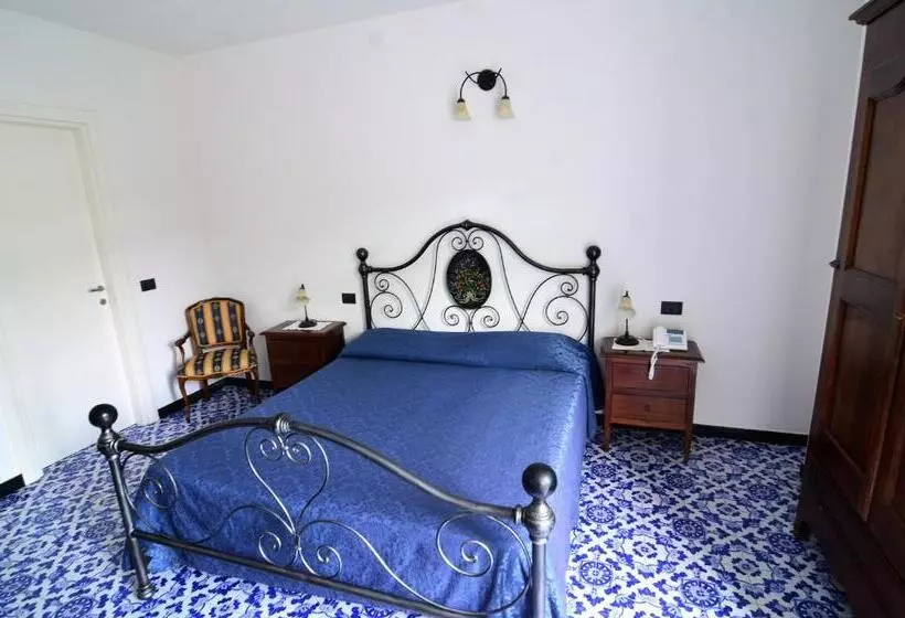 اتاق سوپریور با چشم‌انداز باغ, Villa Margherita