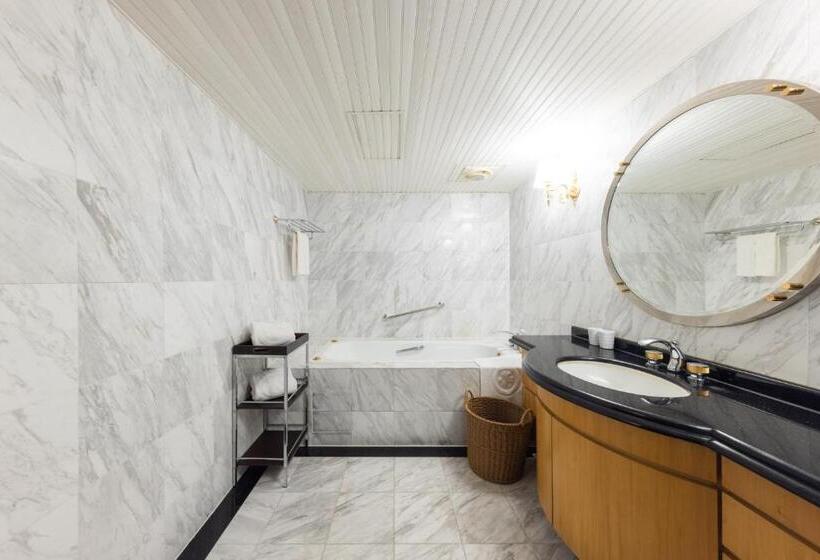 سوئیت با وان آب گرم, Yaward Resort Taoyuan Golf & Country Club