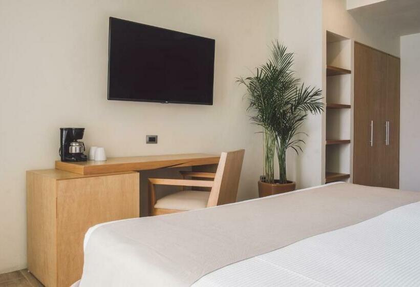 标准间, Nyx Cancun