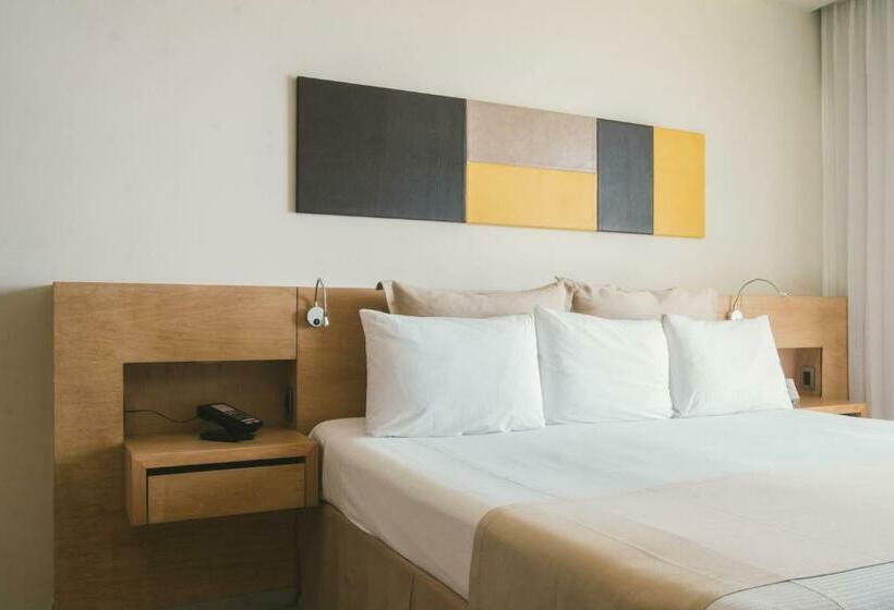 标准间, Nyx Cancun