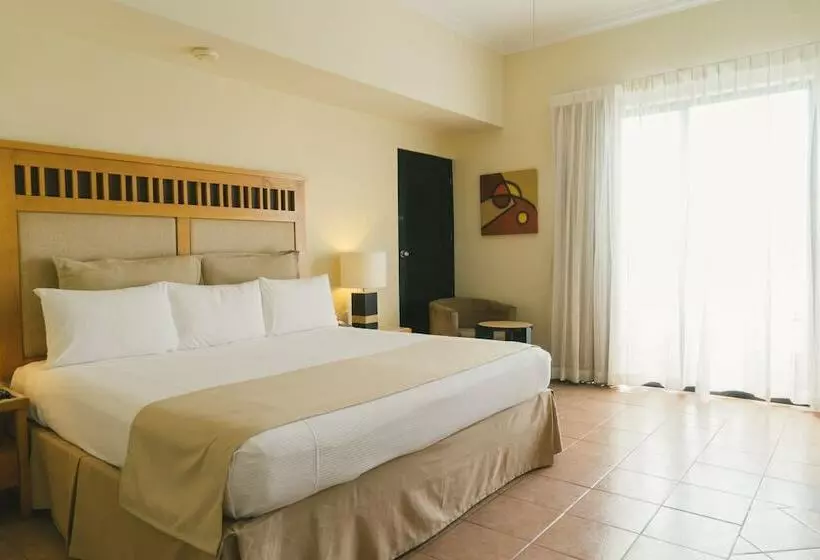 اتاق لوکس, Nyx Cancun
