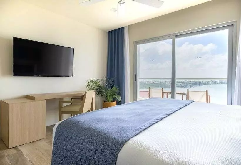 سوییت, Nyx Cancun