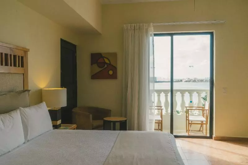 اتاق لوکس, Nyx Cancun