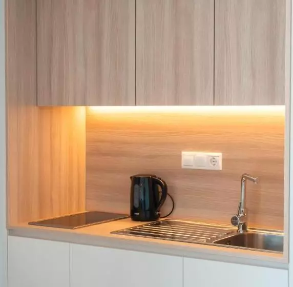 آپارتمان 1 خوابه با چشمانداز جانبی دریا, Portomar Apartments