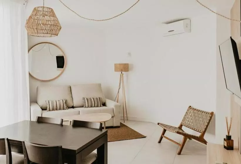 آپارتمان 1 خوابه با چشمانداز جانبی دریا, Portomar Apartments
