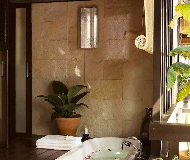 اتاق استاندارد با تخت دوبل, Renaissance Koh Samui Resort & Spa