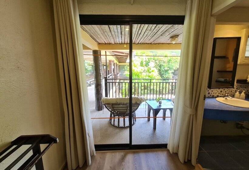 Номер Deluxe, Vacation Village Phra Nang Inn Sha Extra Plus