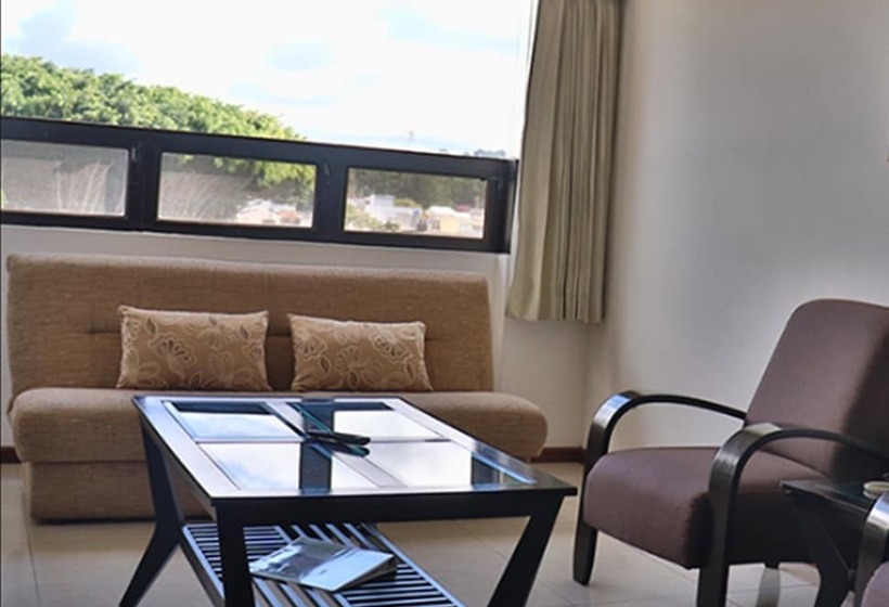 سوییت جونیور, Suites Jardin Imperial