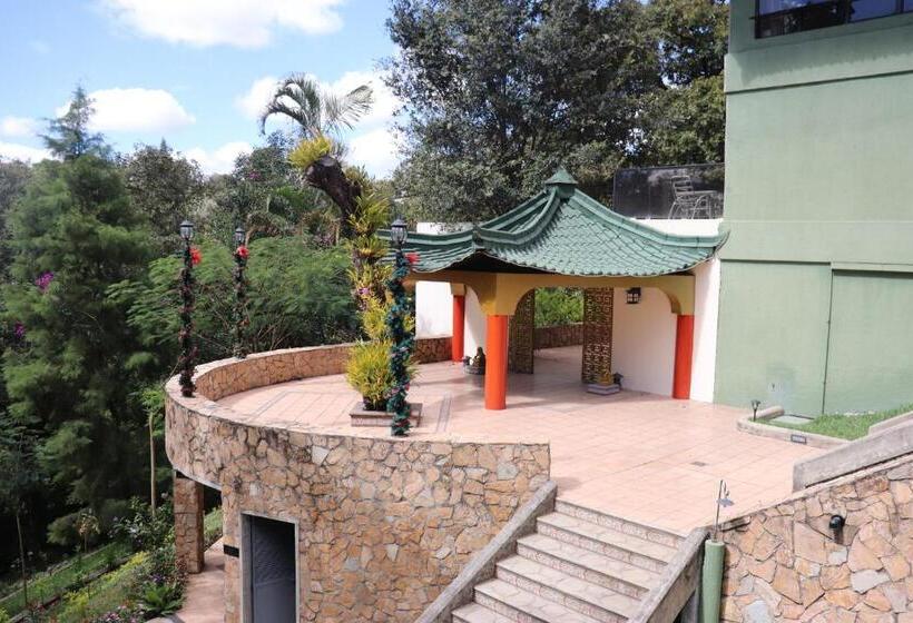 سوییت جونیور, Suites Jardin Imperial