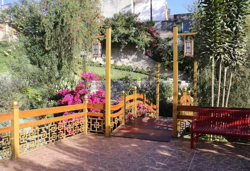 سوییت جونیور, Suites Jardin Imperial