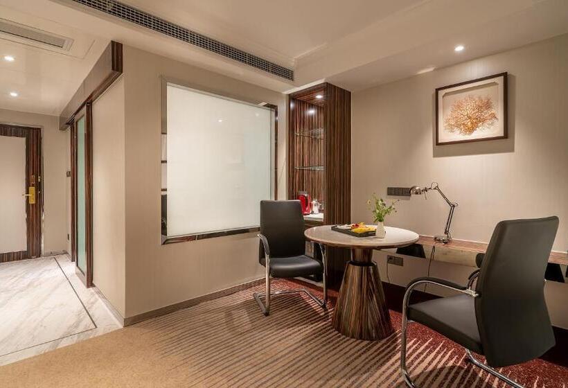 Люкс Deluxe Кровать Кинг, Suning Universal Hotel All Suites